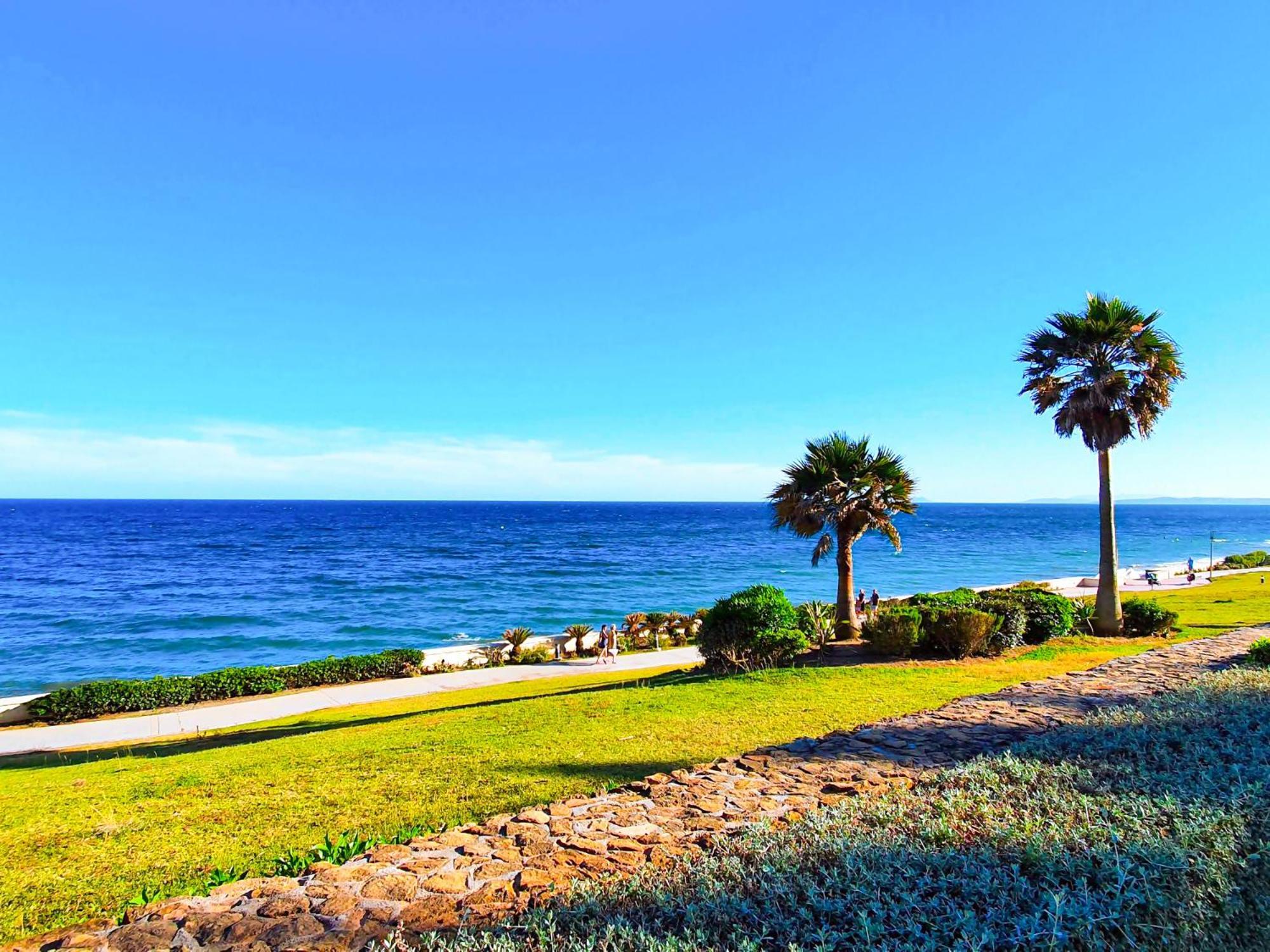Luxury Frontline Residence Ehhouse Estepona Exterior foto